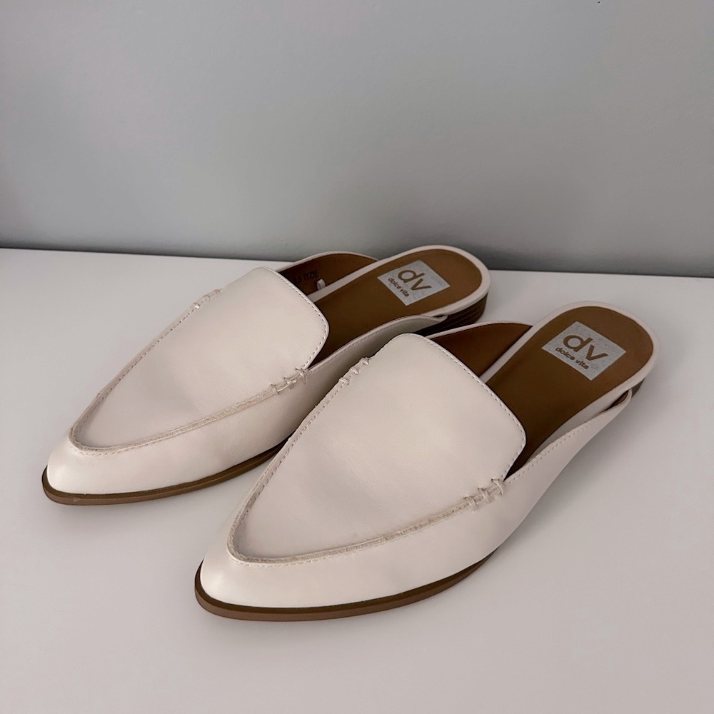 NWOT White Mules